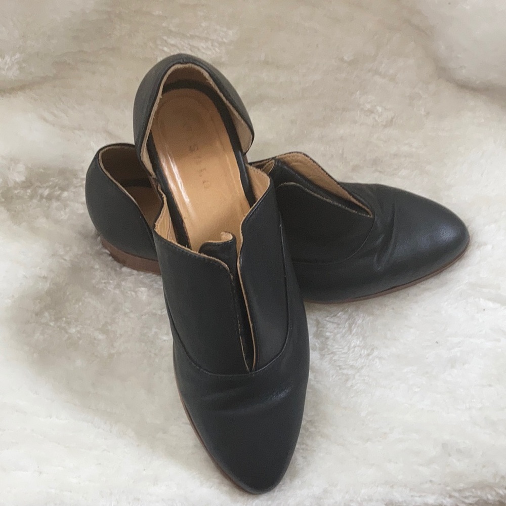 Nisolo black leather size 7 Emma Loafer